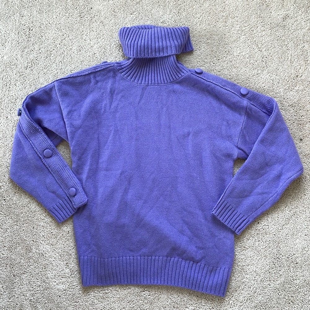 New York & Company Sweater - Like New Condition